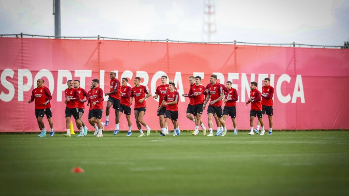 CALMA ANTES DA TEMPESTADE! PLANTEL DO BENFICA DESCANSA ANTES DE 'ATACAR ...