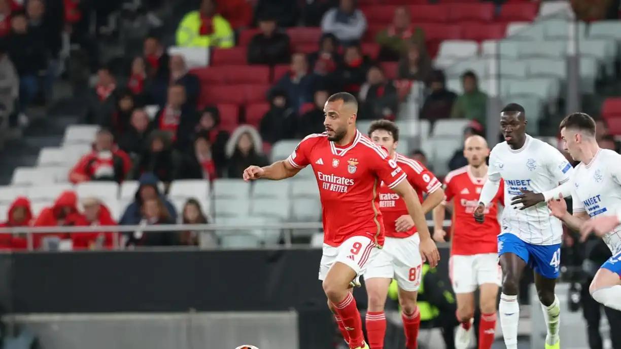 COM UNIÃO À MISTURA, JOGADOR DO BENFICA CONSIDERA INJUSTO EMPATE COM RANGERS: "MERECÍAMOS GANHAR, MAS..."