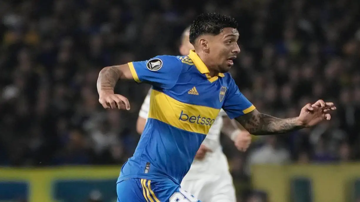 CRISTIAN MEDINA É ALVO DO BENFICA! MÉDIO DO BOCA JUNIORS PODE MUDAR-SE PARA LISBOA NO VERÃO E JÁ EXISTEM VALORES EM CIMA DA MESA