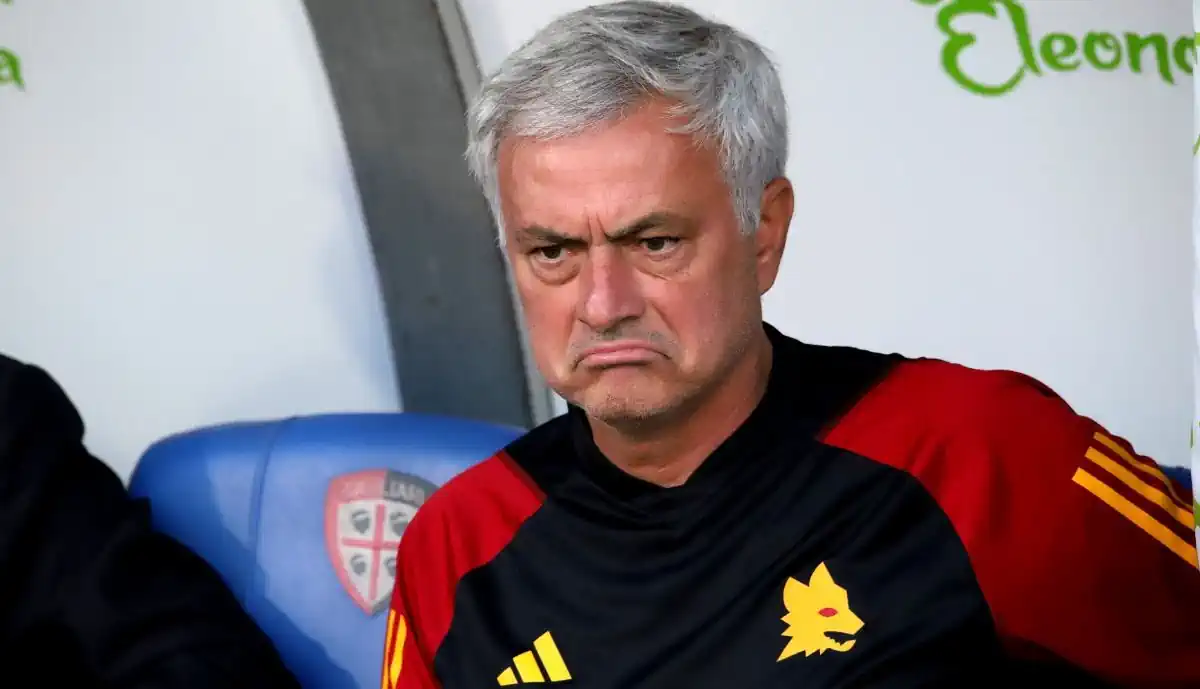 José Mourinho admite ter rejeitado assumir comando técnico da seleção 