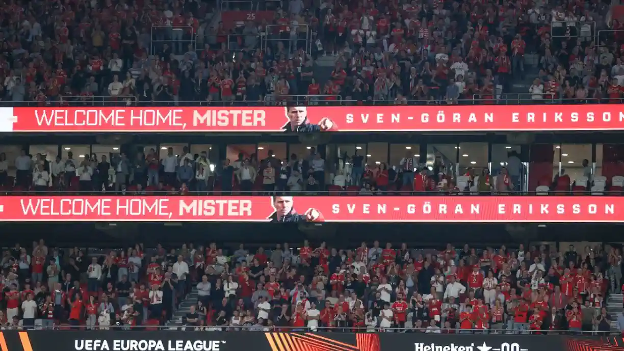Depois de eliminação inglória na Liga dos Campeões, técnico do Benfica dá 'desculpas'