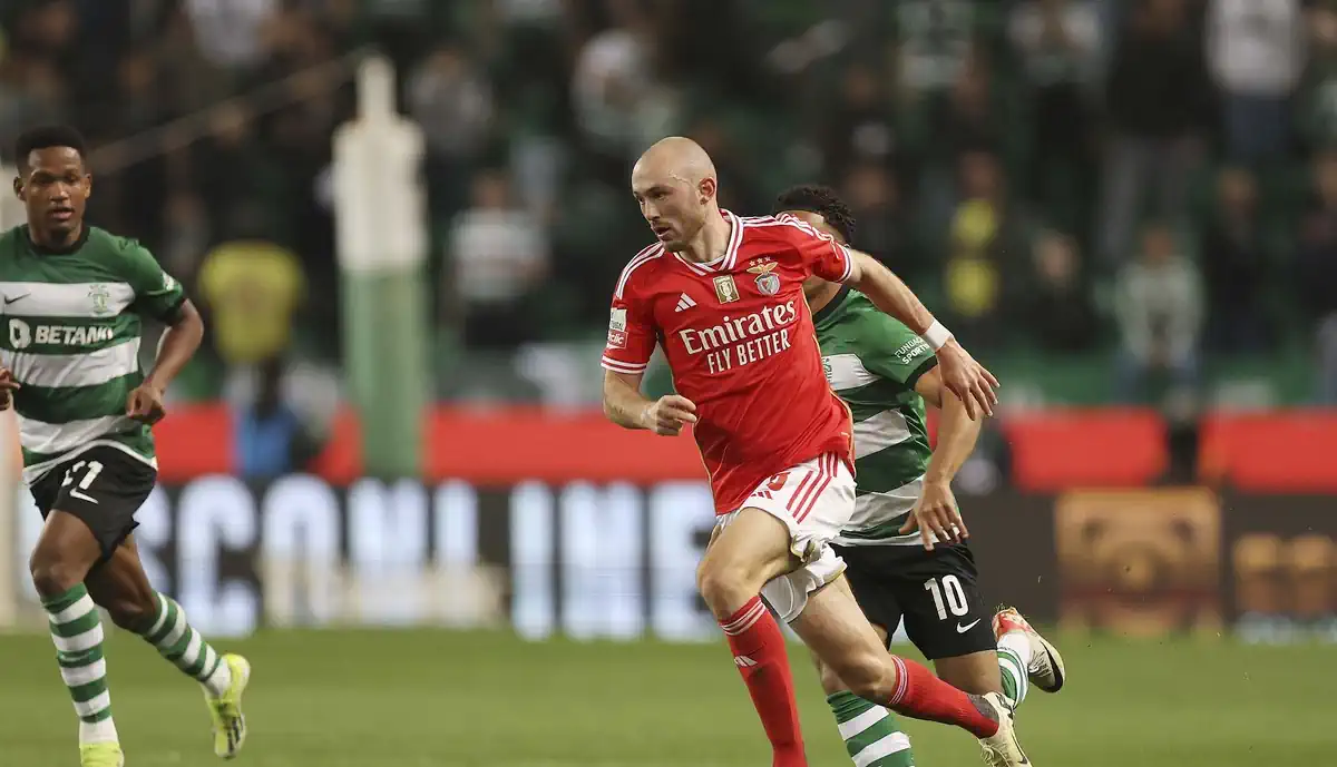 Aursnes foi expulso no Sporting - Benfica