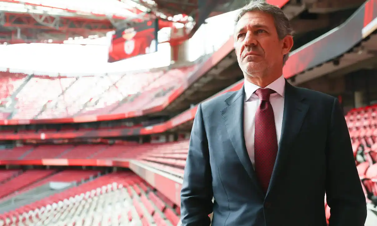 Luís Mendes realça as "grandes apostas" do Benfica e deixa garantia para o mercado
