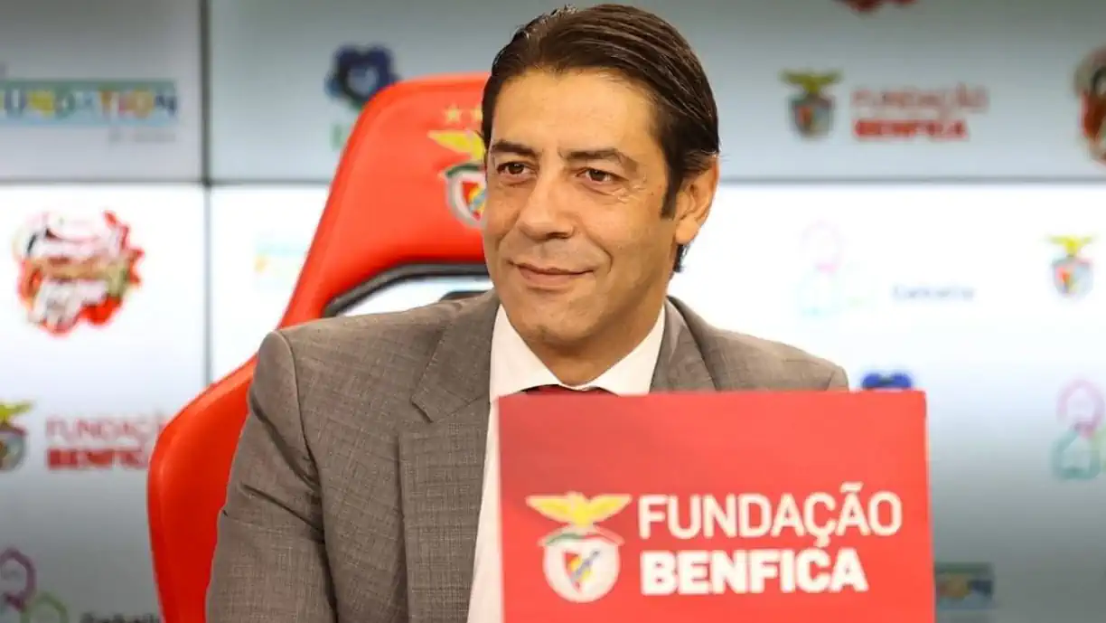 Rui Costa oficializou mais um reforço no Benfica
