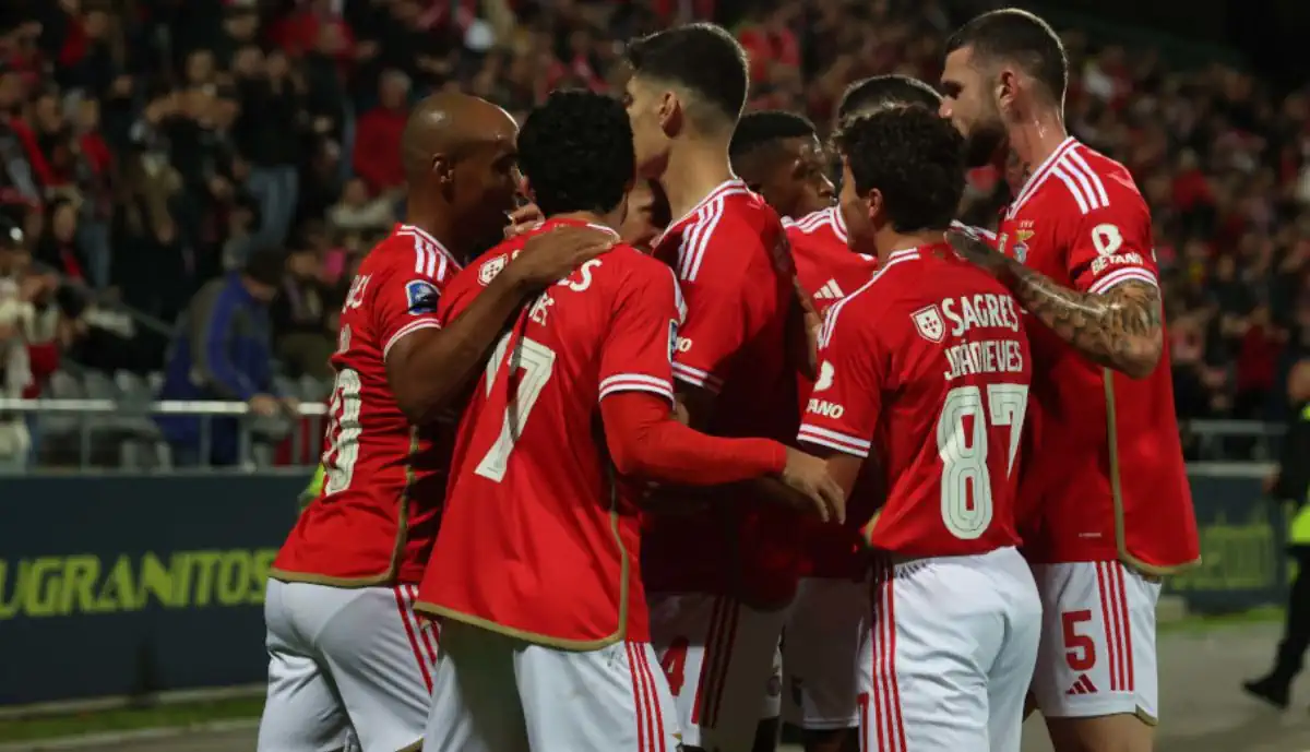 Benfica regressou às vitórias ao protagonizar um banho de bola frente ao Arouca