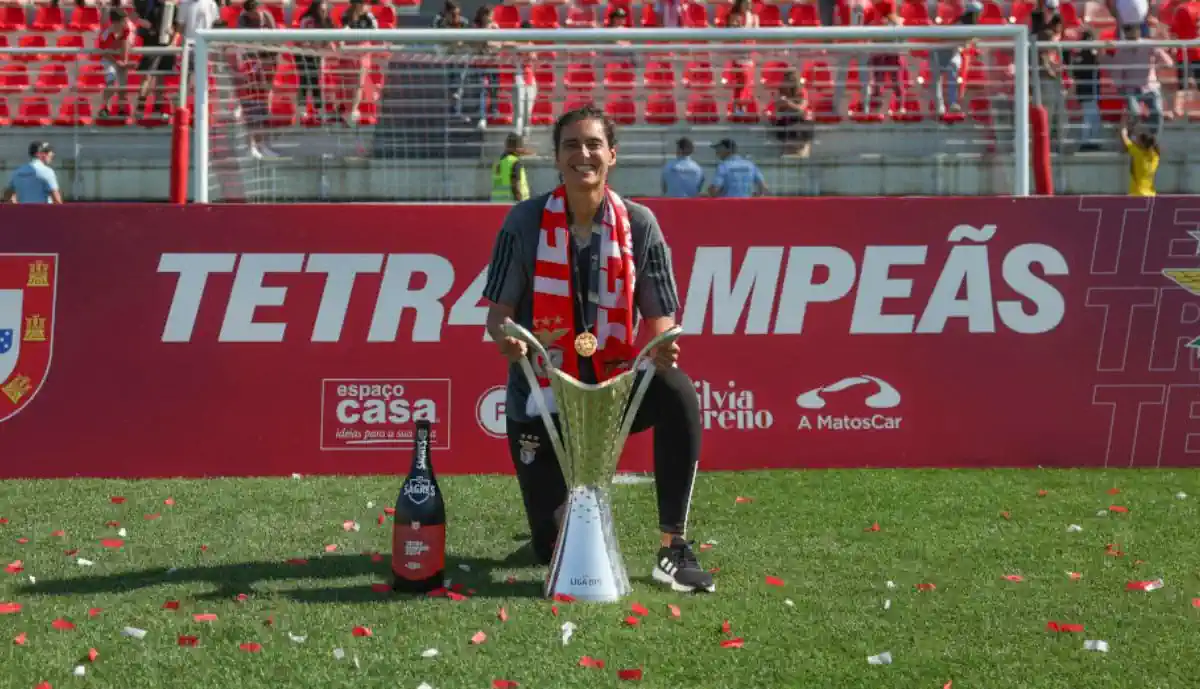 Filipa Patão, que orientou a equipa de futebol feminino do Benfica na vitória de ontem, picou o Sporting  