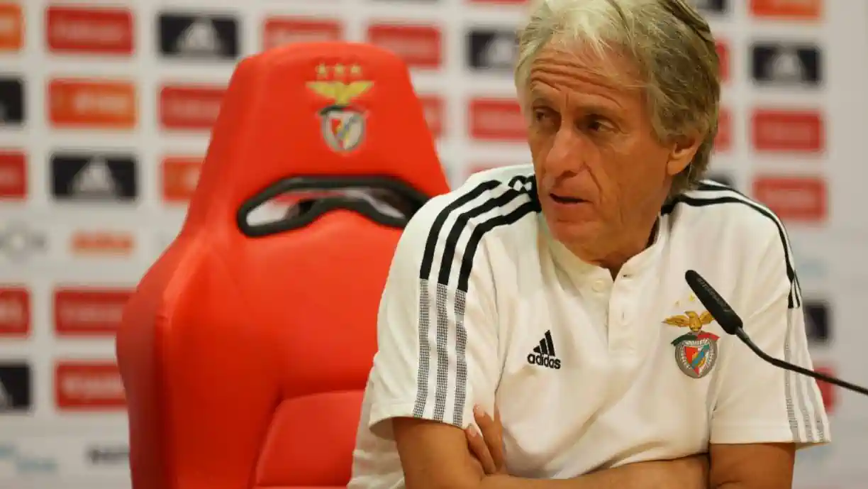 Antigo treinador do Sport Lisboa e Benfica, Jorge Jesus, deu uma entrevista, onde falou sobre vários temas 