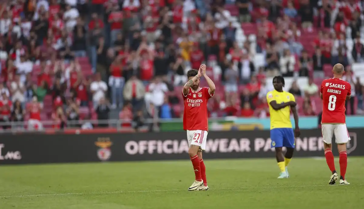 Titular do Benfica deixa mensagem a Rafa Silva