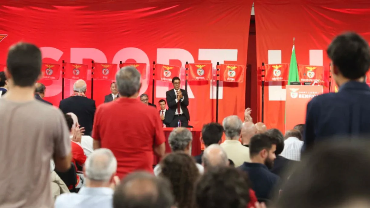 Rui Costa, Presidente do Benfica já falou sobre vários tópicos na reunião magna, que decorre no Estádio da Luz, nomeadamente o Orçamento para 24/25
