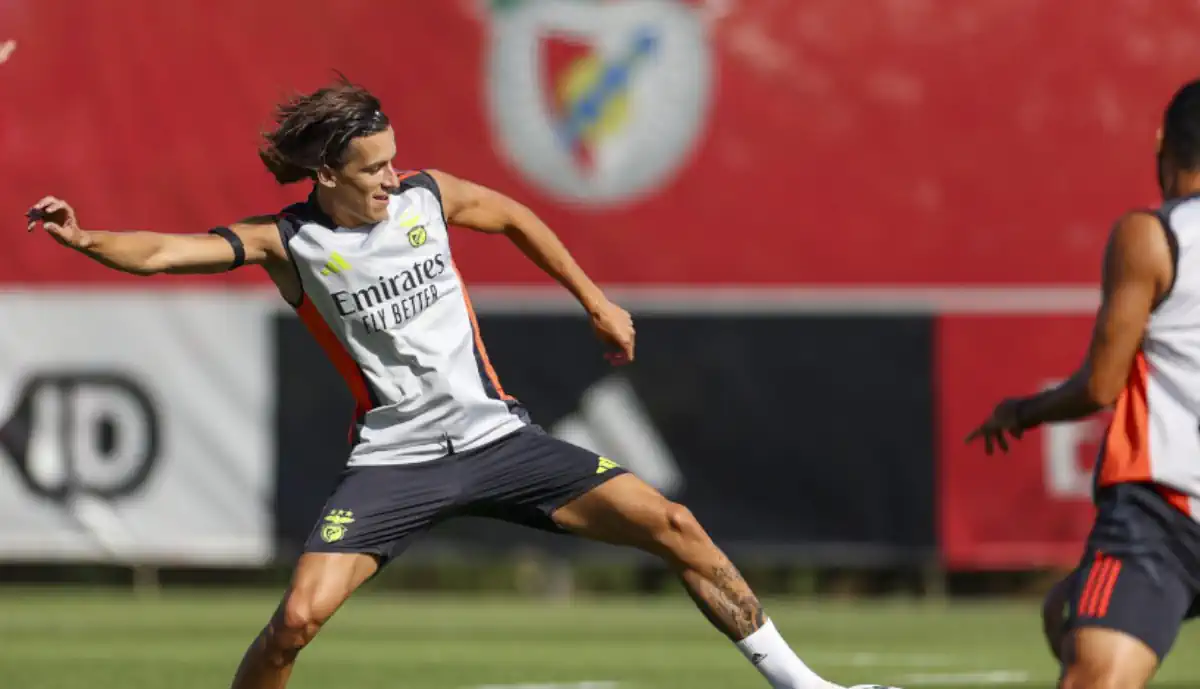 Álvaro Carreras falou sobre a receção dos adeptos do Benfica antes do apito inicial com Feyenoord