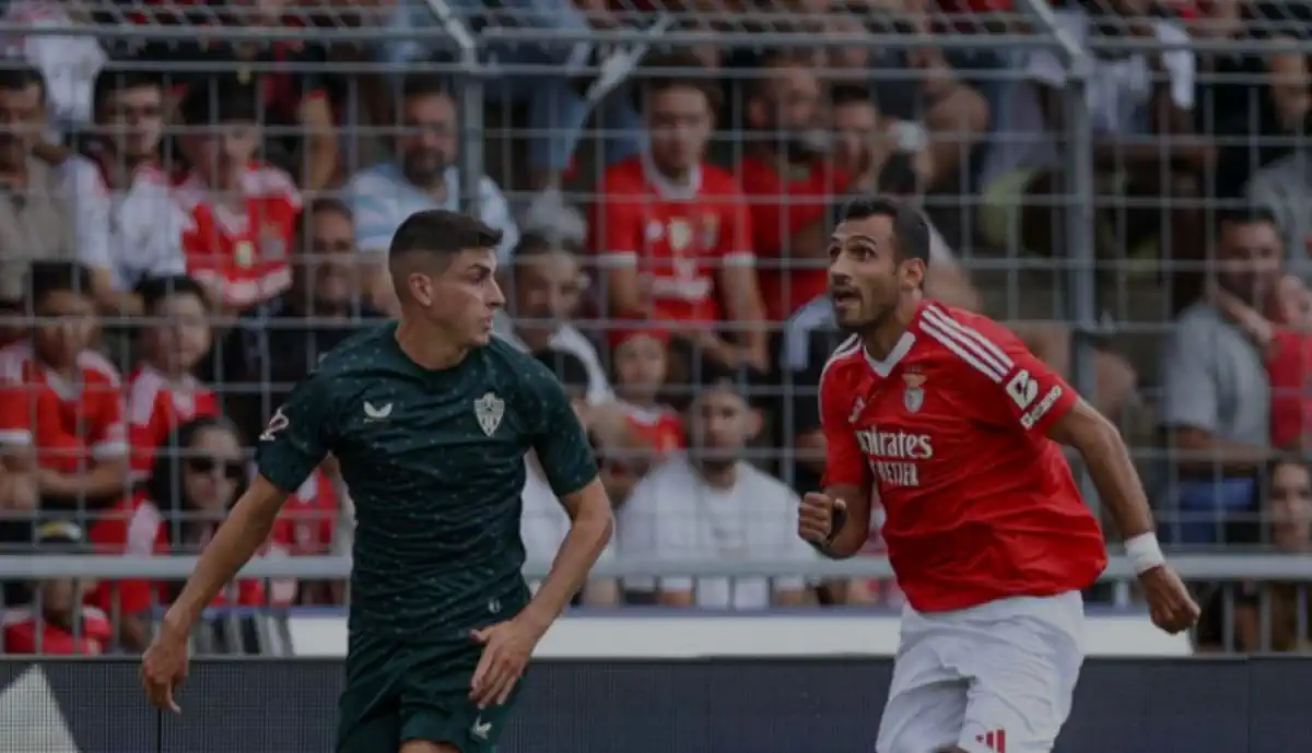 Benfica bate Almería: Pavlidis volta ao ataque e Arthur Cabral saca remontada da cartola (com golos)