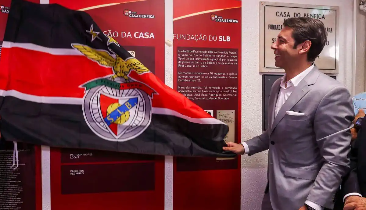 Inauguração! Milhares de emigrantes celebraram a presença do Benfica em Thonon-les-Bain