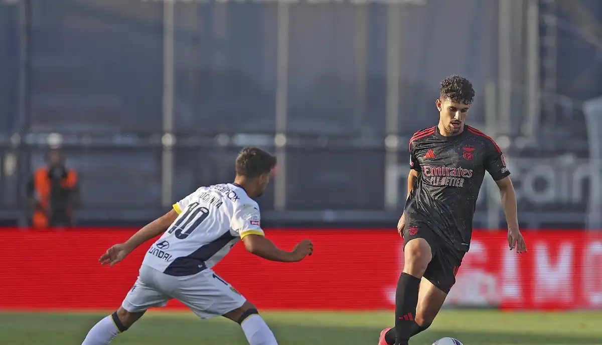 Tomás Araújo apresentou números incríveis no Famalicão - Benfica