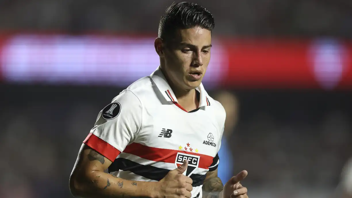 Atleta que foi colocado no caminho do Benfica vai ser colega de James Rodríguez no São Paulo