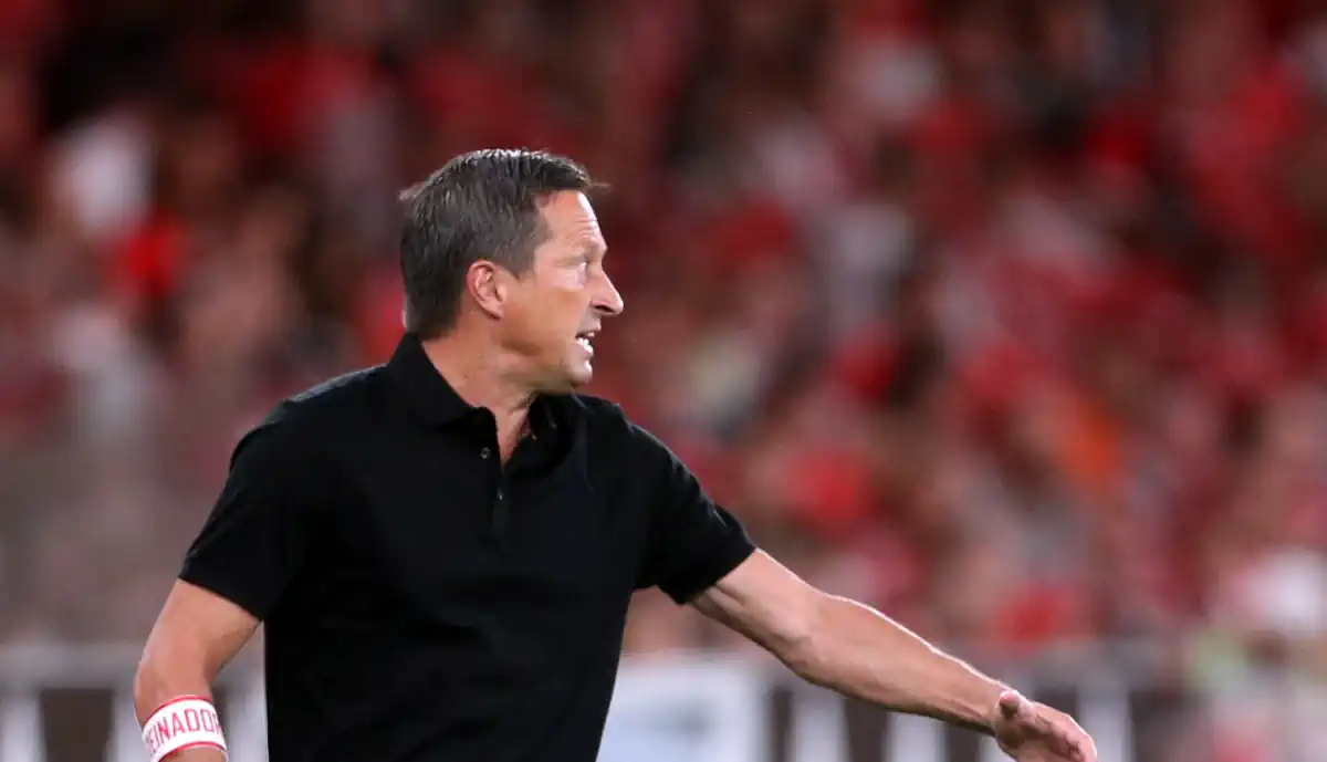 Os adeptos do Benfica ainda não perdoaram Roger Schmidt, que voltou a ser assobiado no encontro deste sábado