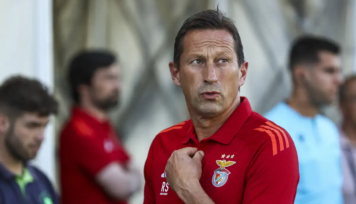 Última hora: Roger Schmidt 'risca' titular do Benfica - Estrela da Amadora