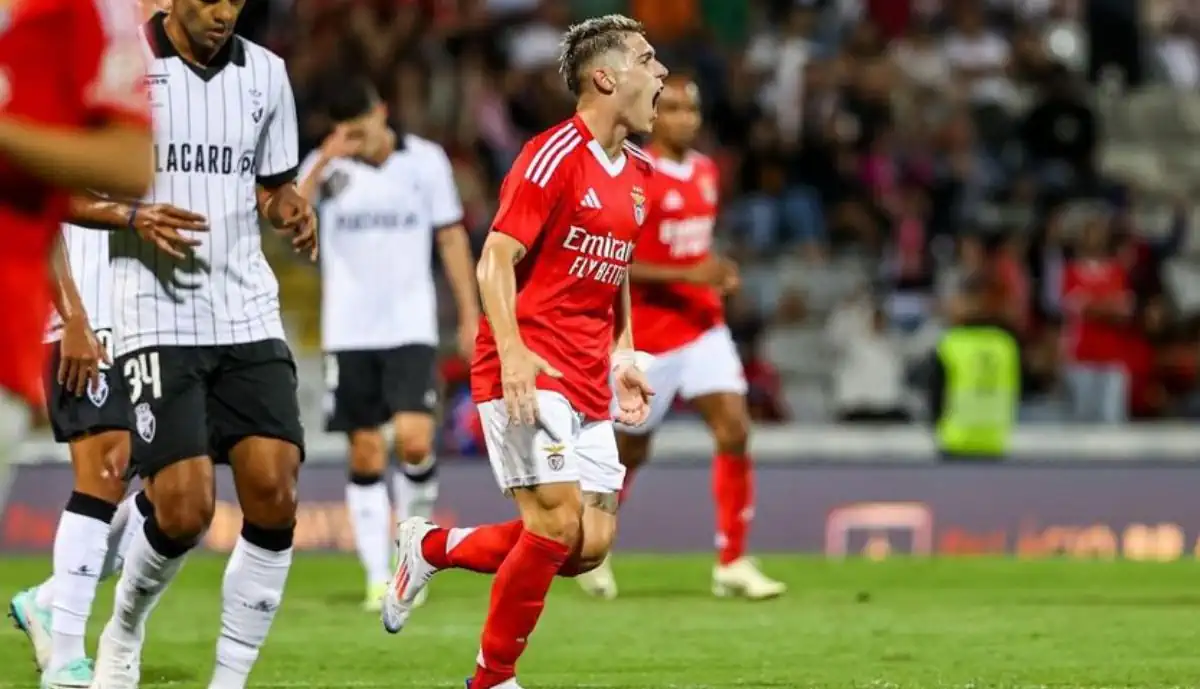 Benjamín Rollheiser esteve em excelente plano na pré-época do Benfica