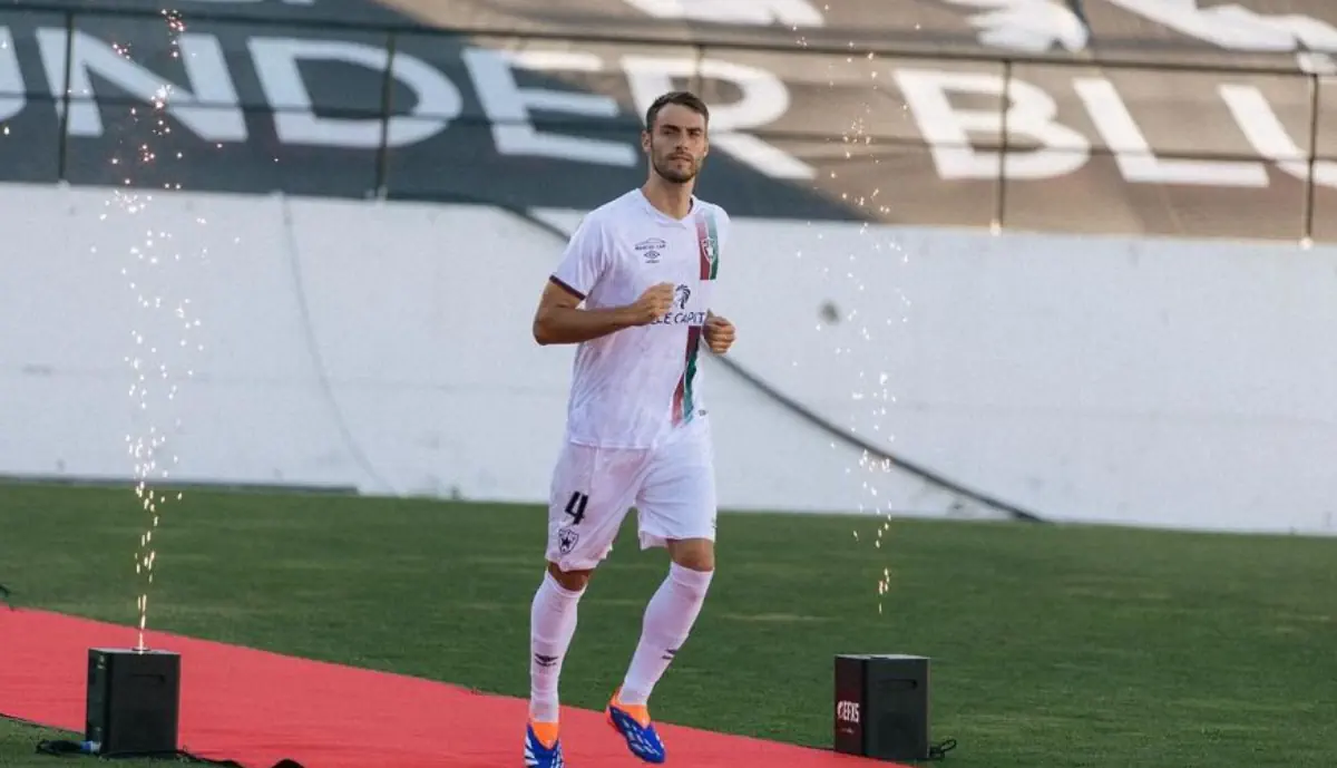 Ferro, antigo jogador do Benfica, está lesionado 