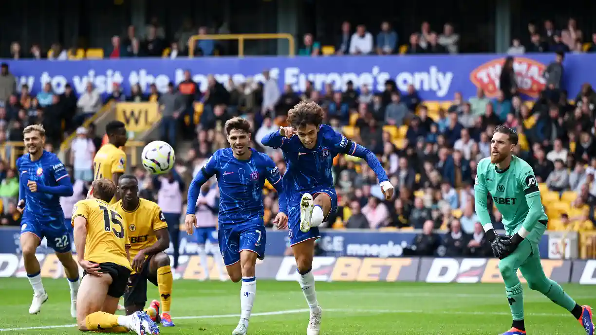 João Félix, ex Benfica, conseguiu saltar do banco e participar no triunfo do Chelsea