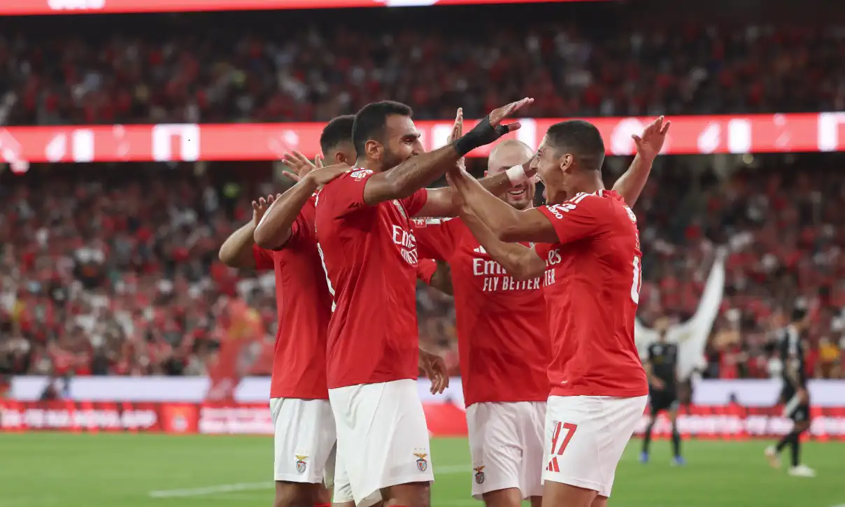 Craque do Benfica alcança a marca dos 100 jogos pelo Benfica