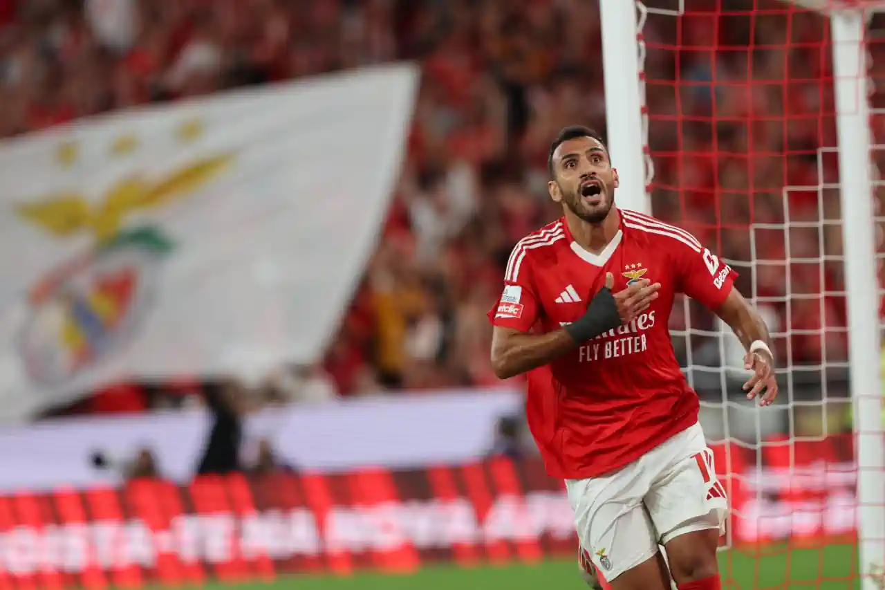 Pavlidis marcou no Benfica - Casa Pia 