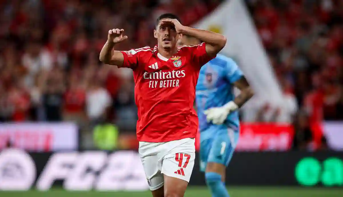 Tiago Gouveia reagiu à vitória do Benfica frente ao Casa Pia 