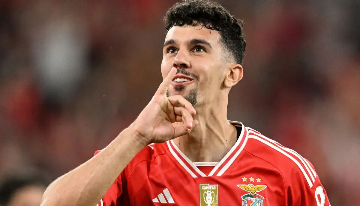 Com contrato até 2028, Benfica tem 'trunfo' para afastar Chelsea de Tomás Araújo