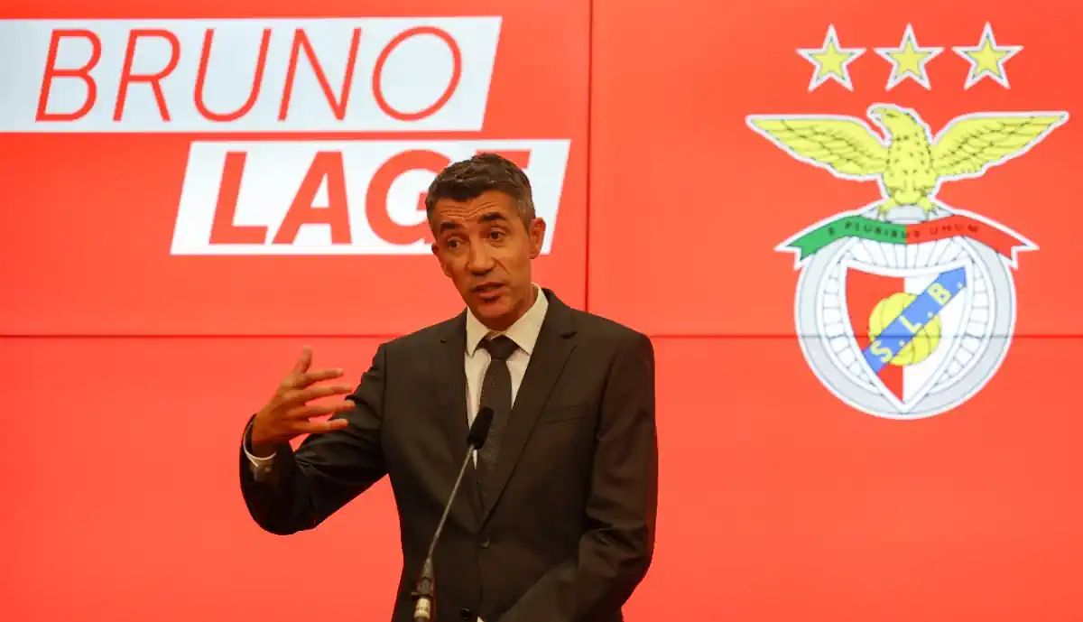 Bruno Lage poderá voltar a vestir traje de herói no Benfica, segundo jornalista