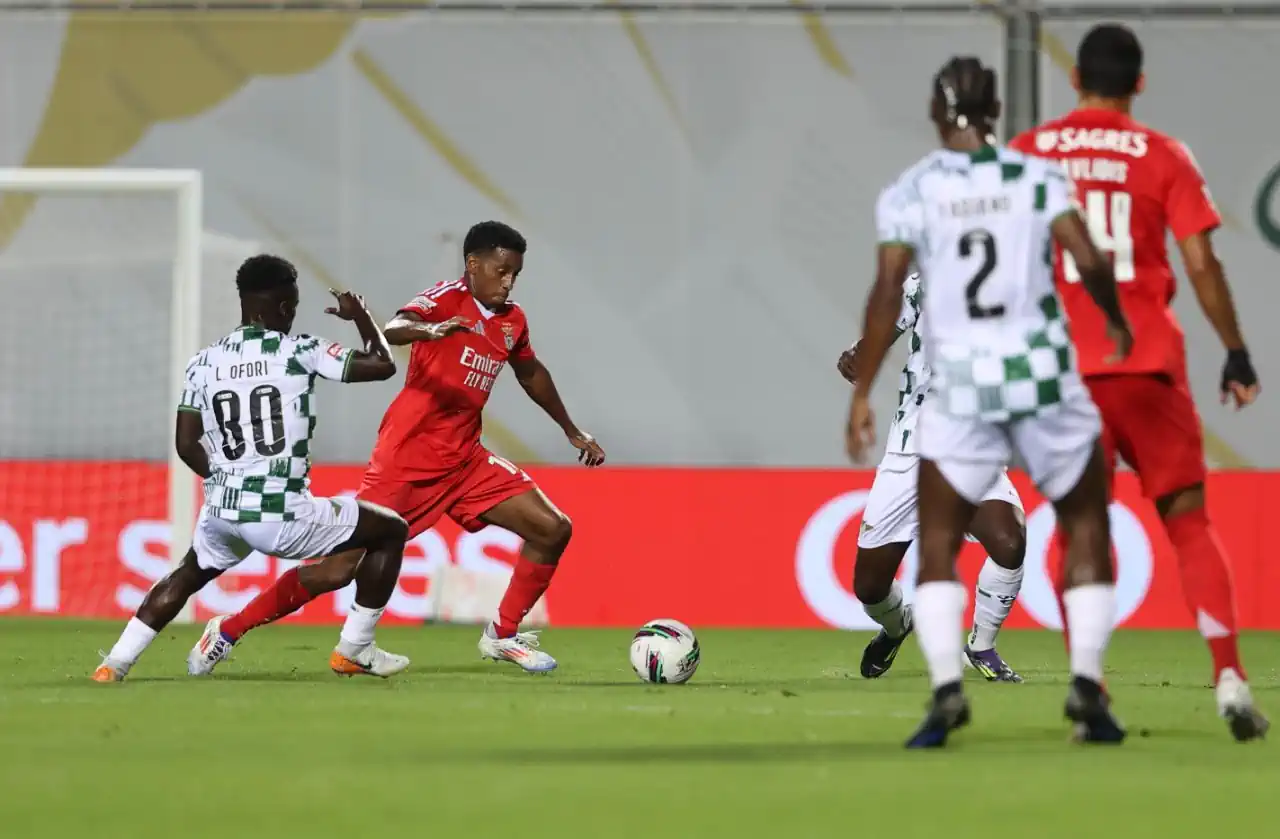 Em causa está o lance do golo do Benfica em Moreira de Cónegos 