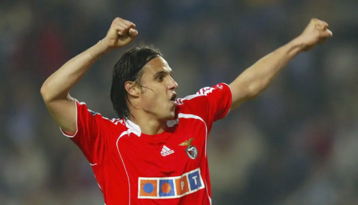 Partilhou balneário com Nuno Gomes no Benfica e revela: "Para mim tornou-se uma frustração"