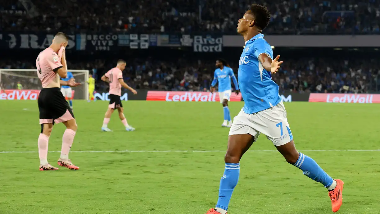 Milan – Napoli fez David Neres sorrir! Campeão pelo Benfica em grande