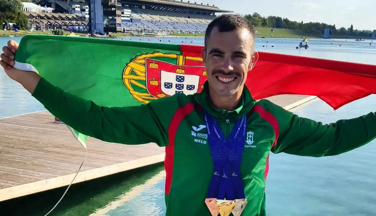 Fernando Pimenta vence, pela terceira vez, os mundiais de maratona e sagra-se tricampeão do mundo