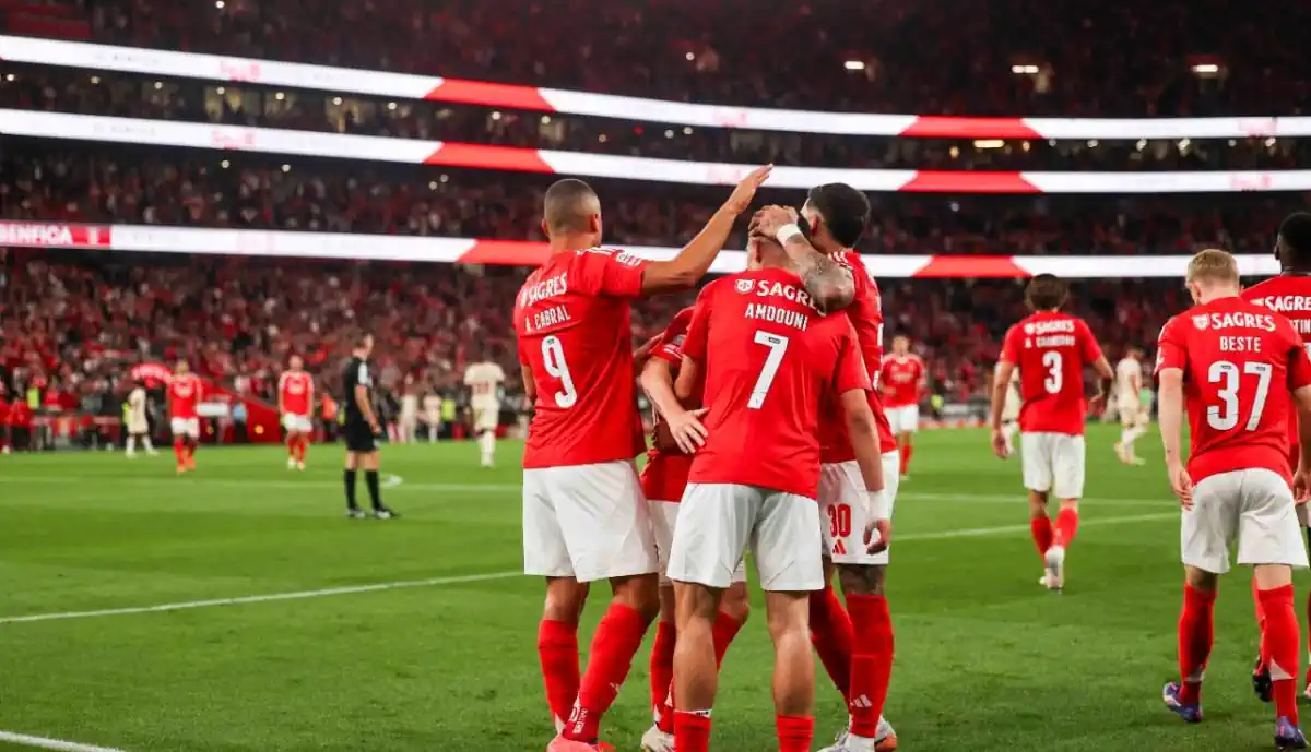 Craque de Bruno Lage no Benfica volta a estar em destaque na Liga dos Campeões