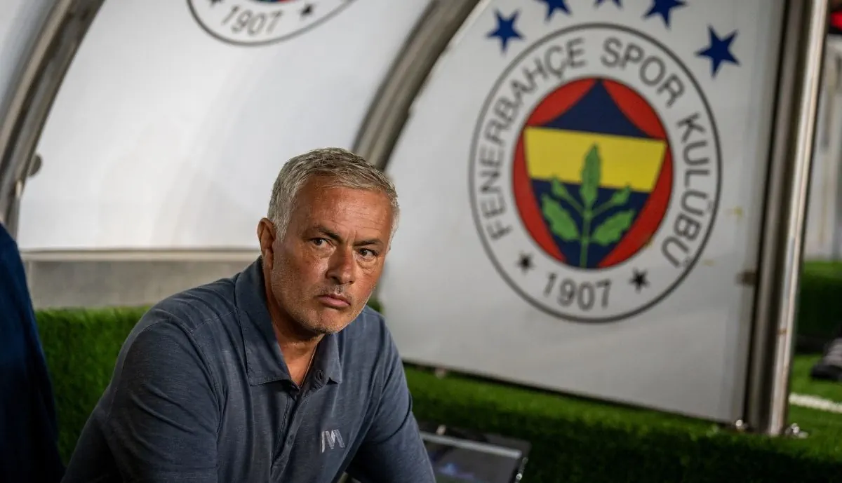 José Mourinho dá o 'aval' e craque formado no Benfica pode estar a caminho do Fenerbahçe