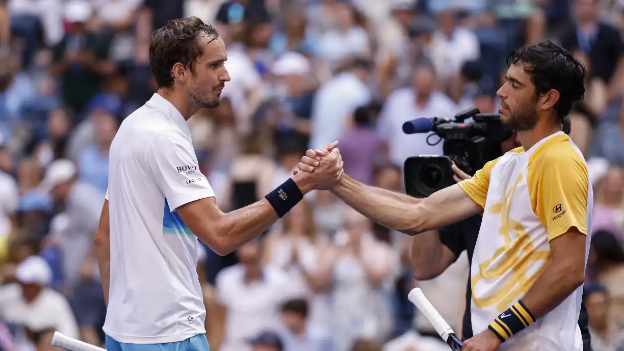 Nuno Borges foi derrotado por Daniil Medvedev nos oitavos de final do US OPEN e Benfica 'entrou em campo'