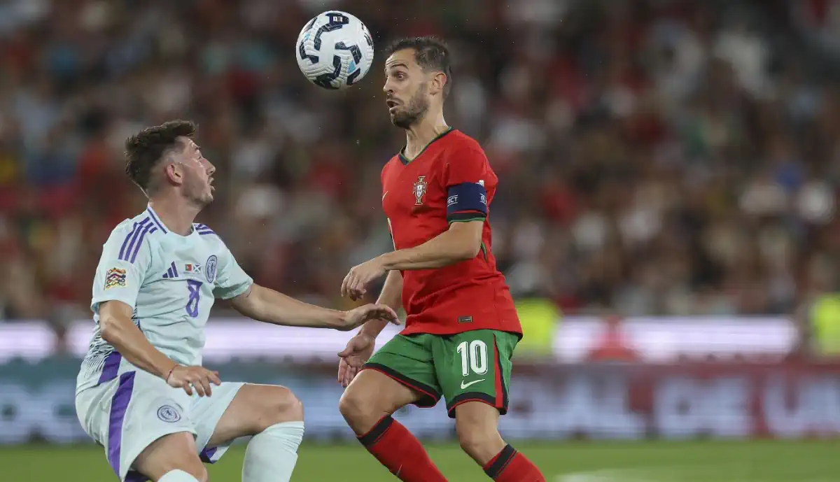 Bernardo Silva, antigo jogador do Benfica, segurou a braçadeira de capitão no jogo de Portugal deste domingo