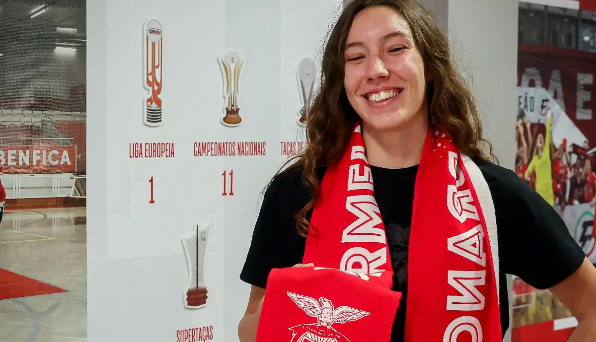 Oficial: Raquel Santos assina contrato com o Benfica de Rui Costa