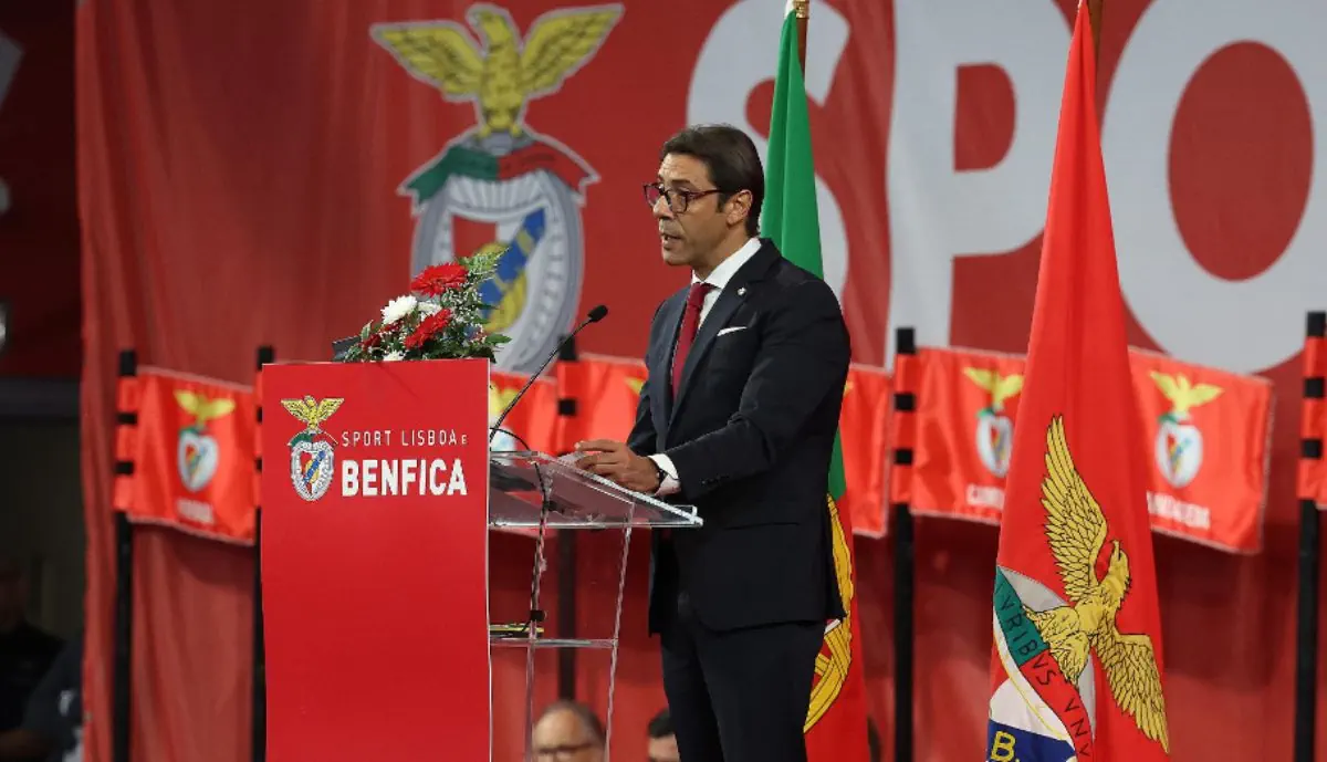 Exclusivo Glorioso 1904 - Rui Costa pode ouvir propostas por craque do Benfica