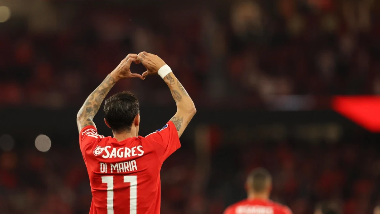 Após o golaço no Benfica - Santa Clara, Di María utilizou redes sociais para lembrar lenda do futebol mundial