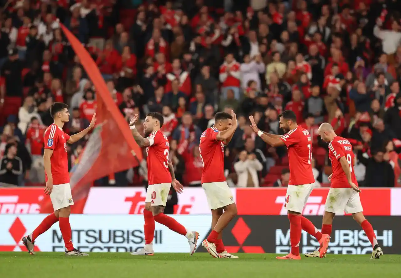 Benfica 'arruma' Santa Clara e Matheus Pereira aponta falha fulcral: "Facilitámos no..."