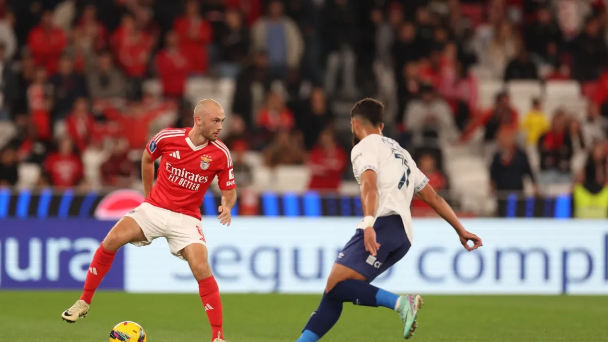 Jorge Faustino analisou lance polémico entre Aursnes e Serginho, no Benfica - Santa Clara. Fotografia de SL Benfica