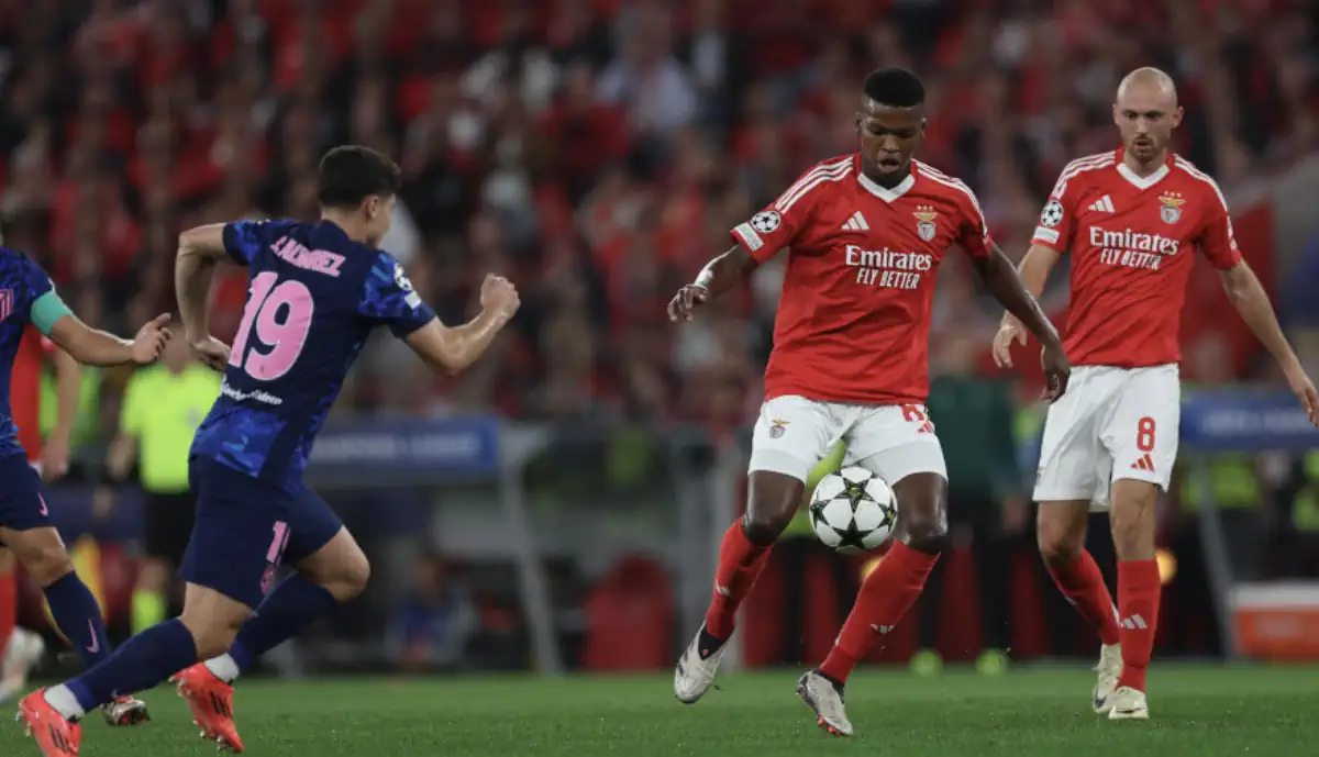 Olha, Lage! Craque do Benfica bate concorrência e conquista lugar no onze da Champions