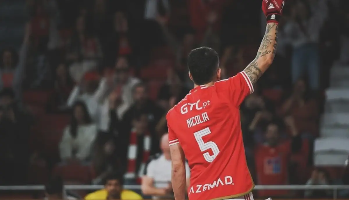 Carlos Nicolía lembra o Benfica na hora da despedida