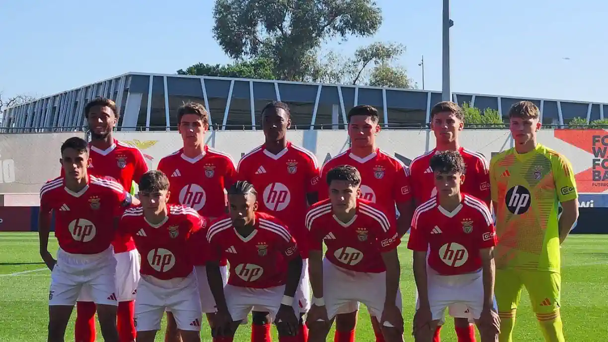 Benfica venceu o Feyenoord na Youth League com golos de Gonçalo Moreira