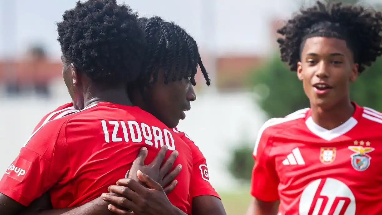 Apuramento de campeão juvenis: Sporting - Benfica ao minuto