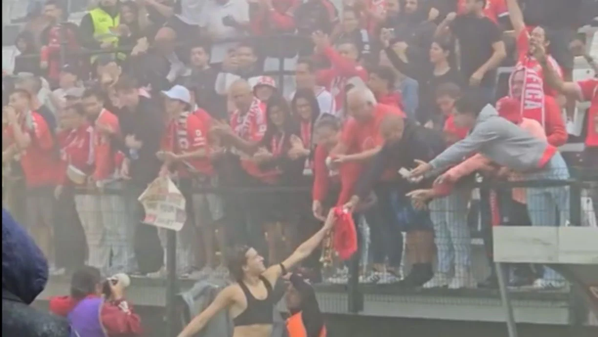 O Benfica viu o jogo com o Nacional ser adiado, este domingo, na Choupana 