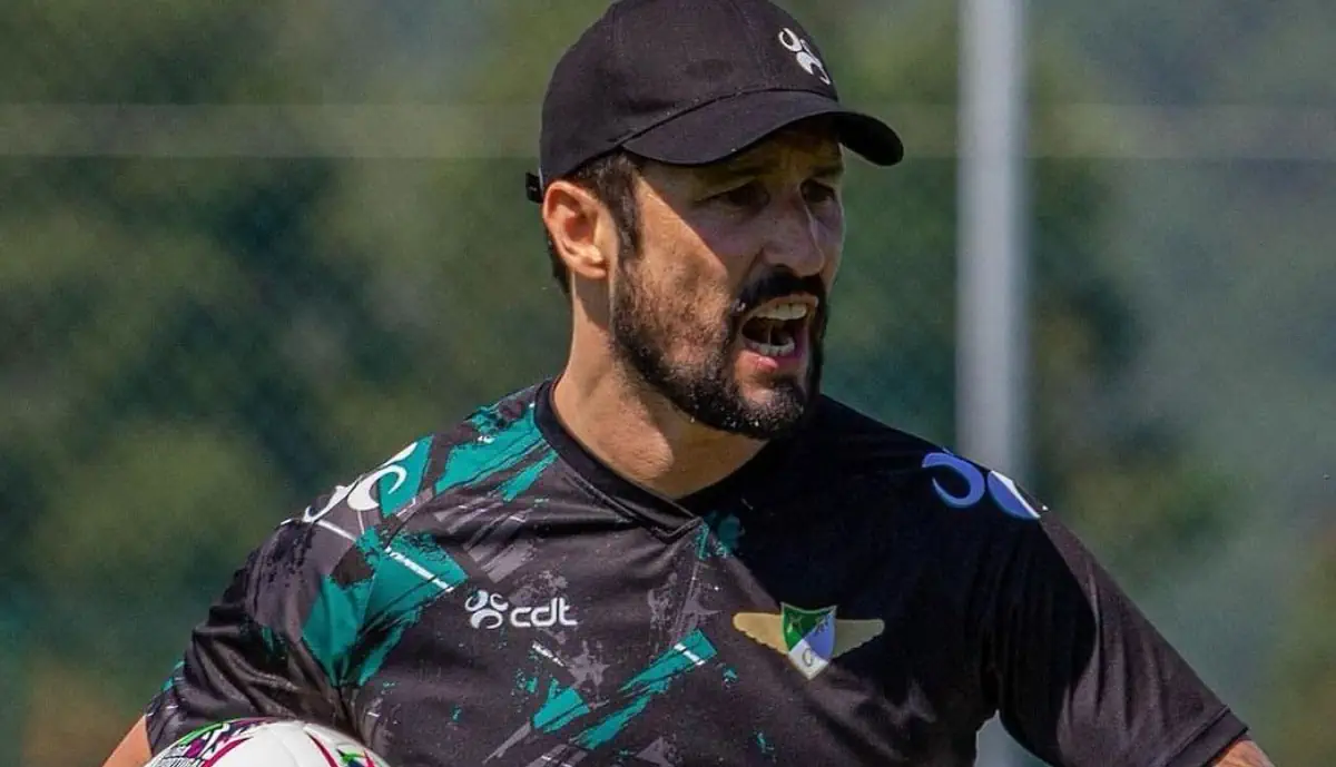 César Peixoto, antigo jogador do Glorioso e treinador do Moreirense