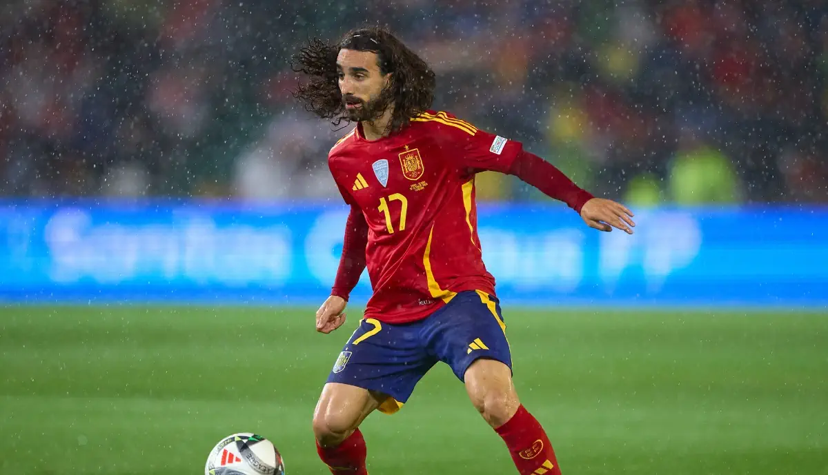 O defesa esquerdo da seleção espanhola, Cucurella, respirou de alívio ao ver que não cometeu penálti frente à Alemanha no Europeu