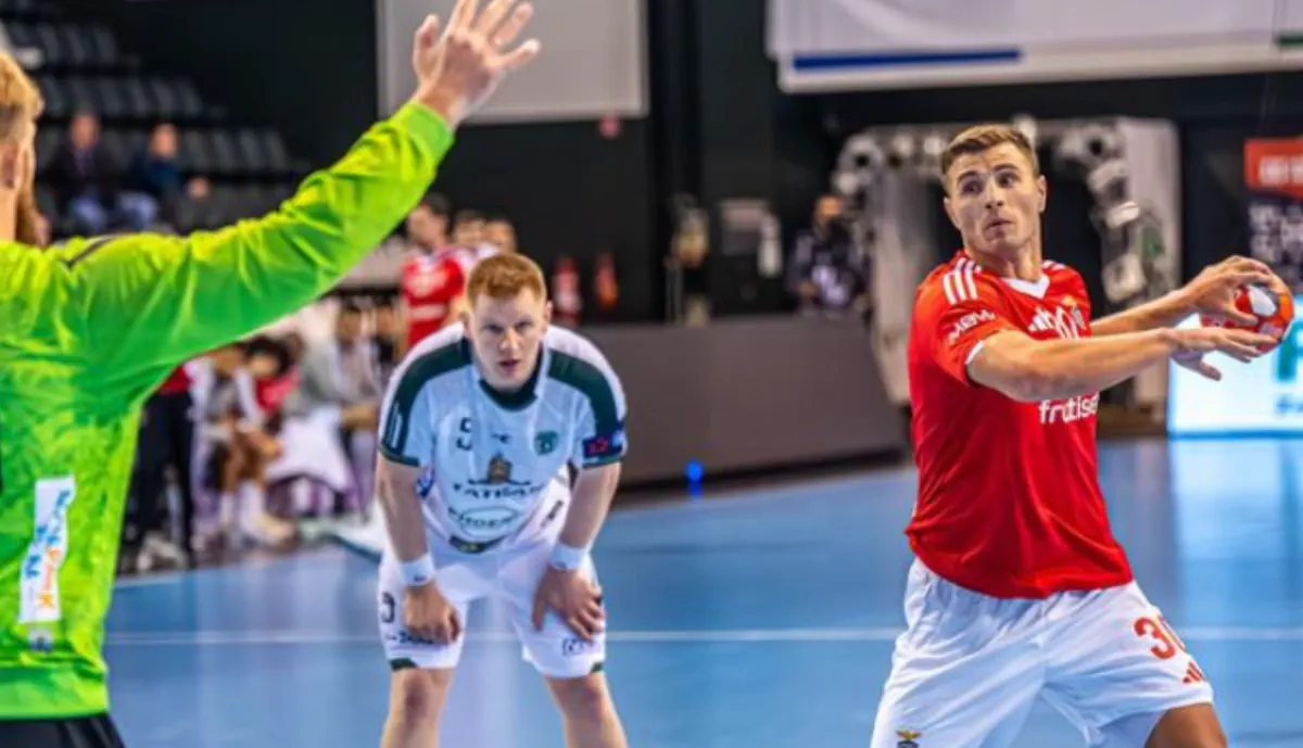 Atleta de andebol do Benfica, Demis Grigoras, foi a grande figura do jogo frente ao TATRAN Presov em encontro válido da jornada 3 da EHF Liga Europa