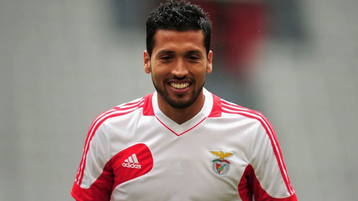 Antigo jogador do Benfica, Ezequiel Garay, abre projeto fora do futebol